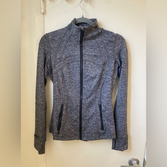 Lulu Lemon Define Jacket - Size 6 - Picture 3 of 7